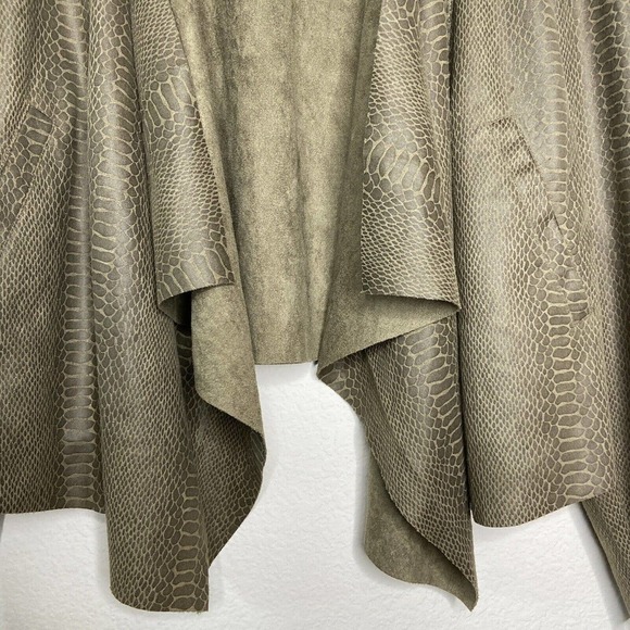 BLANKNYC Snakeskin Reptile Print Faux Suede Waterfall Jacket Sz L NWT - Picture 3 of 9
